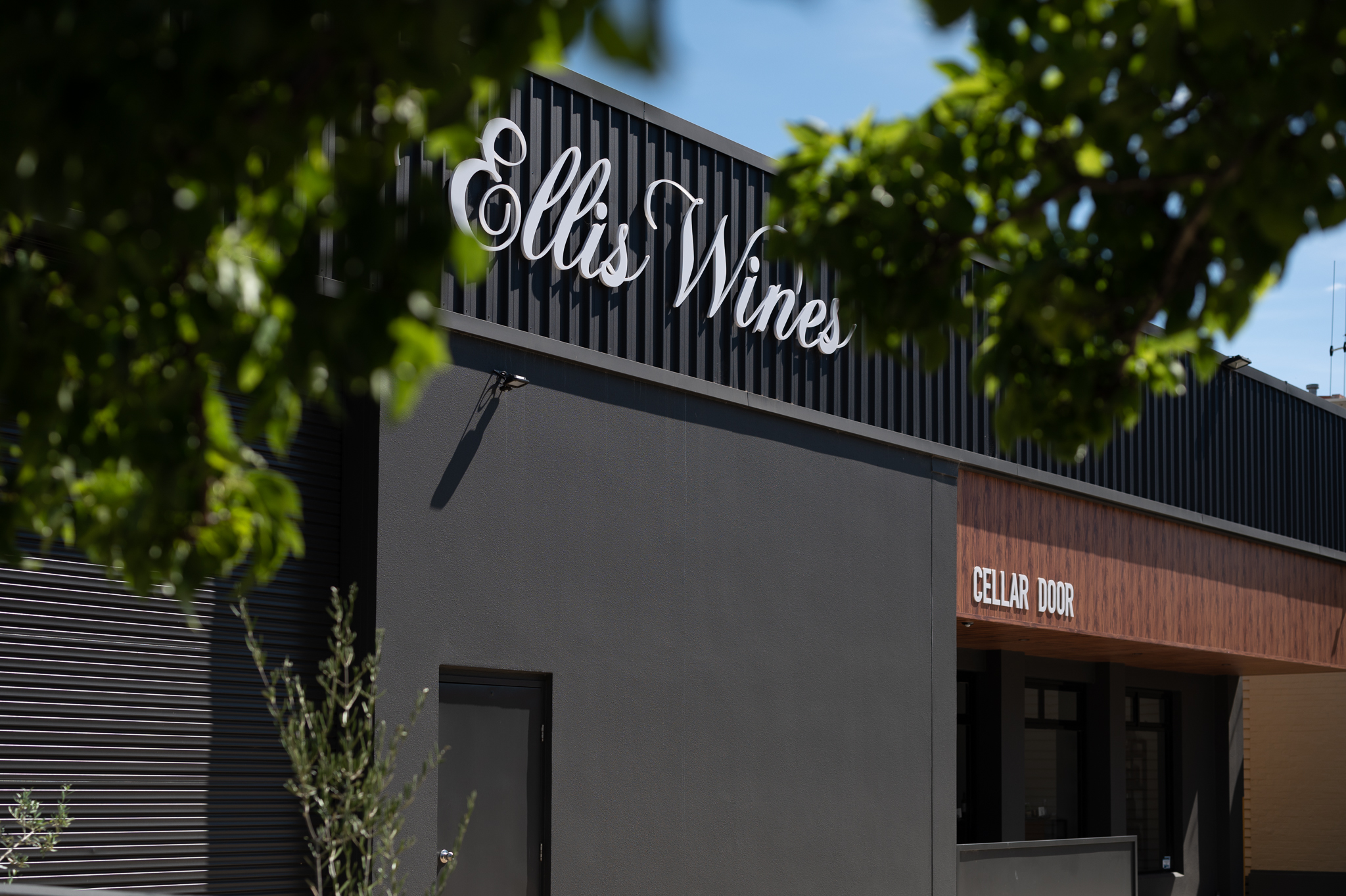 Ellis Wines alt. pic Red Hill Estate